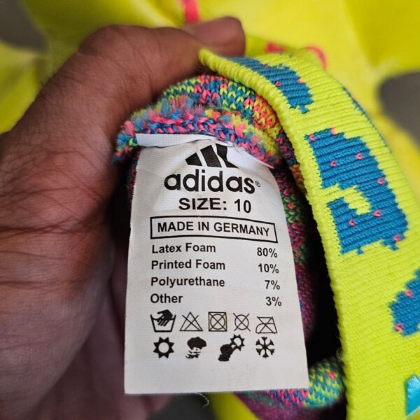 %