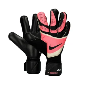 دستکش دروازه‌بانی نایک صورتی