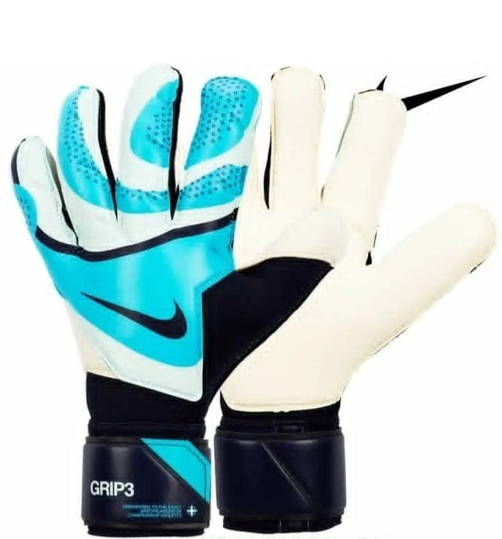 WhatsApp Image 2025-12-11 at 13.43.33 copy دستکش دروازهبانی نایک