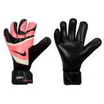 دستکش دروازه‌بانی نایک صورتی