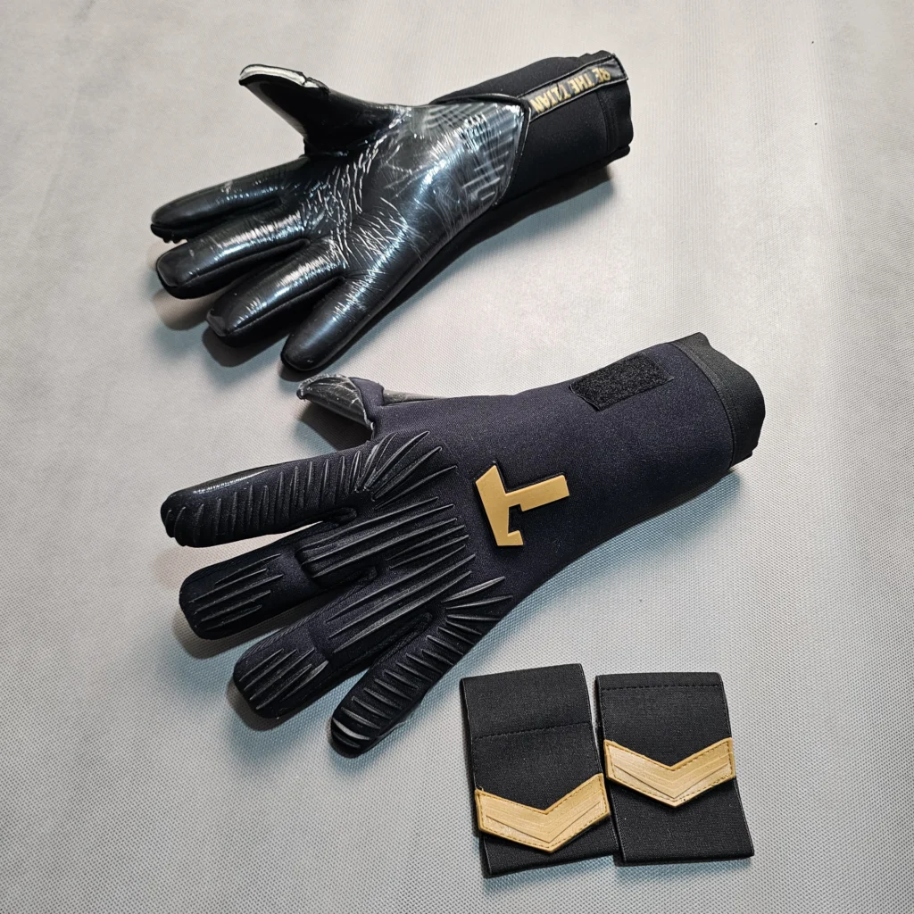 دستکش تیتان