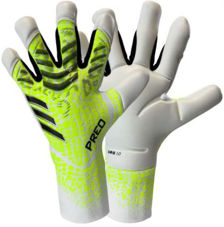 دستکش دروازه بانی 2026