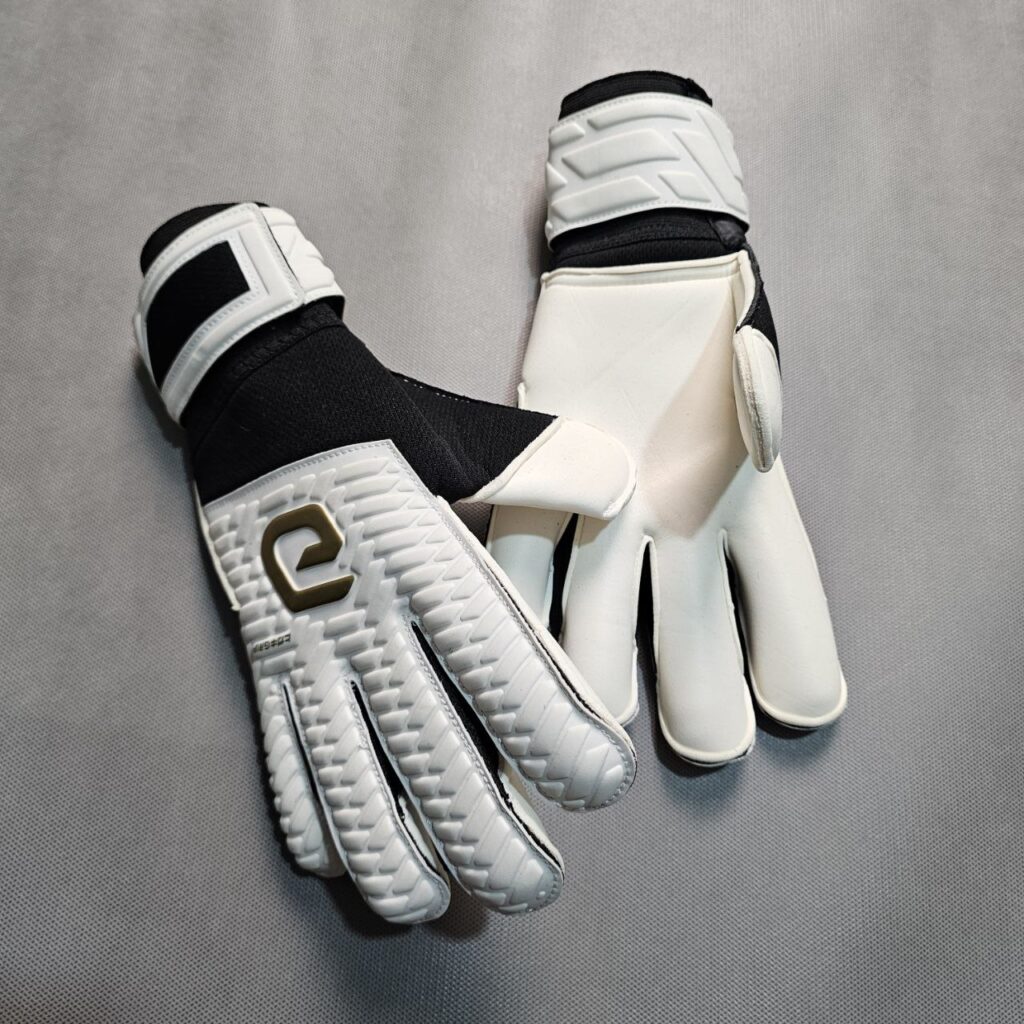 دستکش دروازه بانی با کیفیت